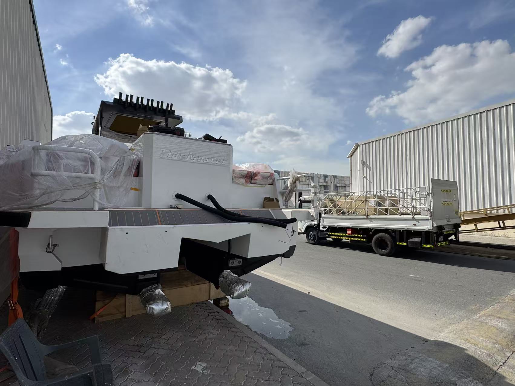 TideMaster Cat 38 Electronics Setup Dubai